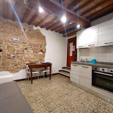 Casa Vicolo Delle Chiavi Apartamento Poggibonsi Exterior foto