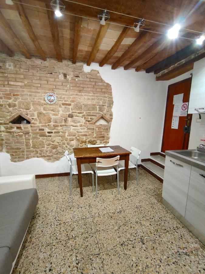 Casa Vicolo Delle Chiavi Apartamento Poggibonsi Exterior foto